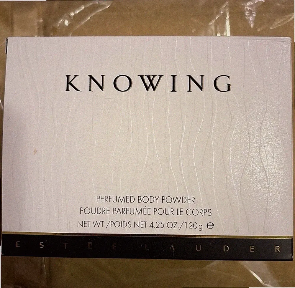 Estēe Lauder: ‘KNOWING’ Perfumed Body Powder || UNOPENED!