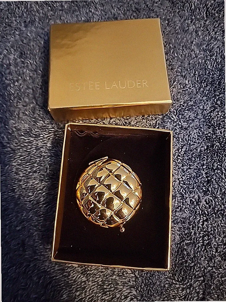 Estee Lauder Solid Perfume Powder Compact "1995 Golden Basket