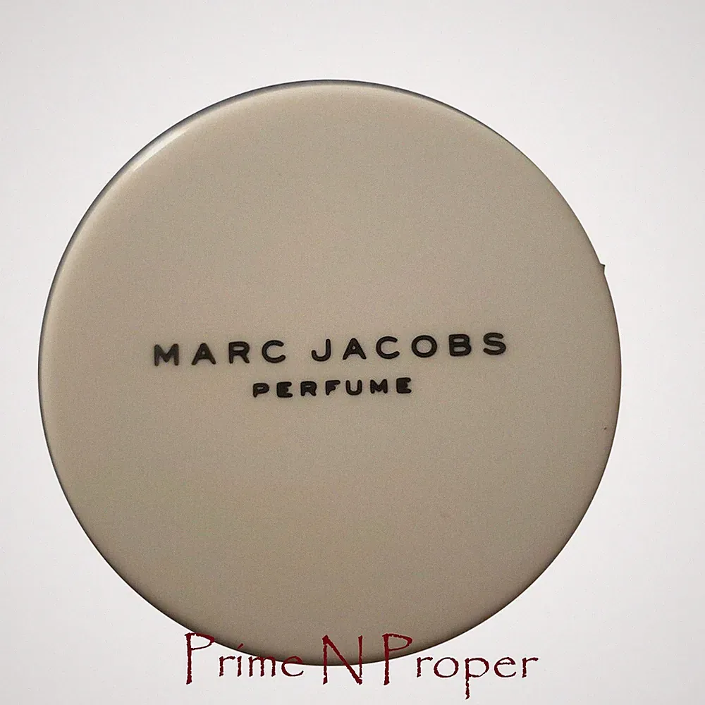 Marc Jacobs Perfume Shimmer Dusting Body Powder .12 oz./3.5g Travel Size
