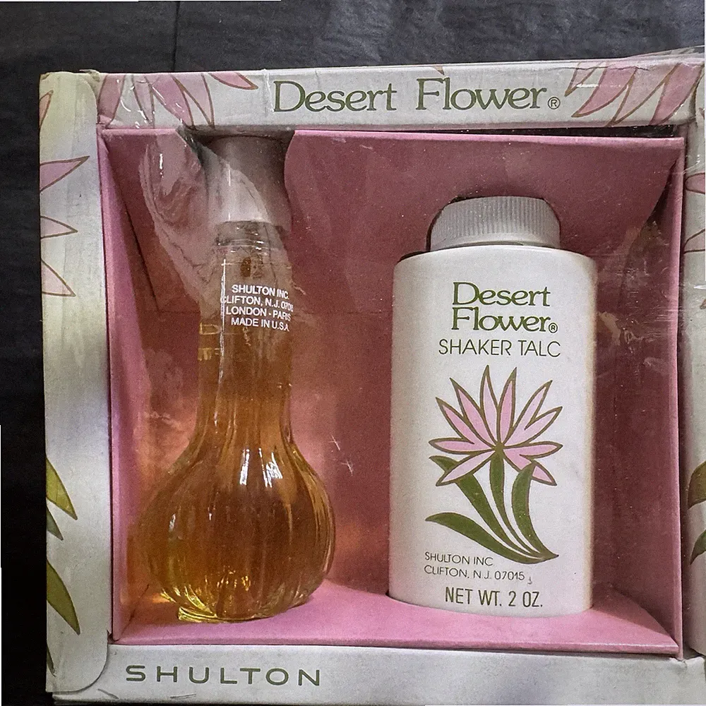 VTG Desert Flower Cologne 1.5oz Bottle Pink Cap Shulton NEW FULL Powder granny